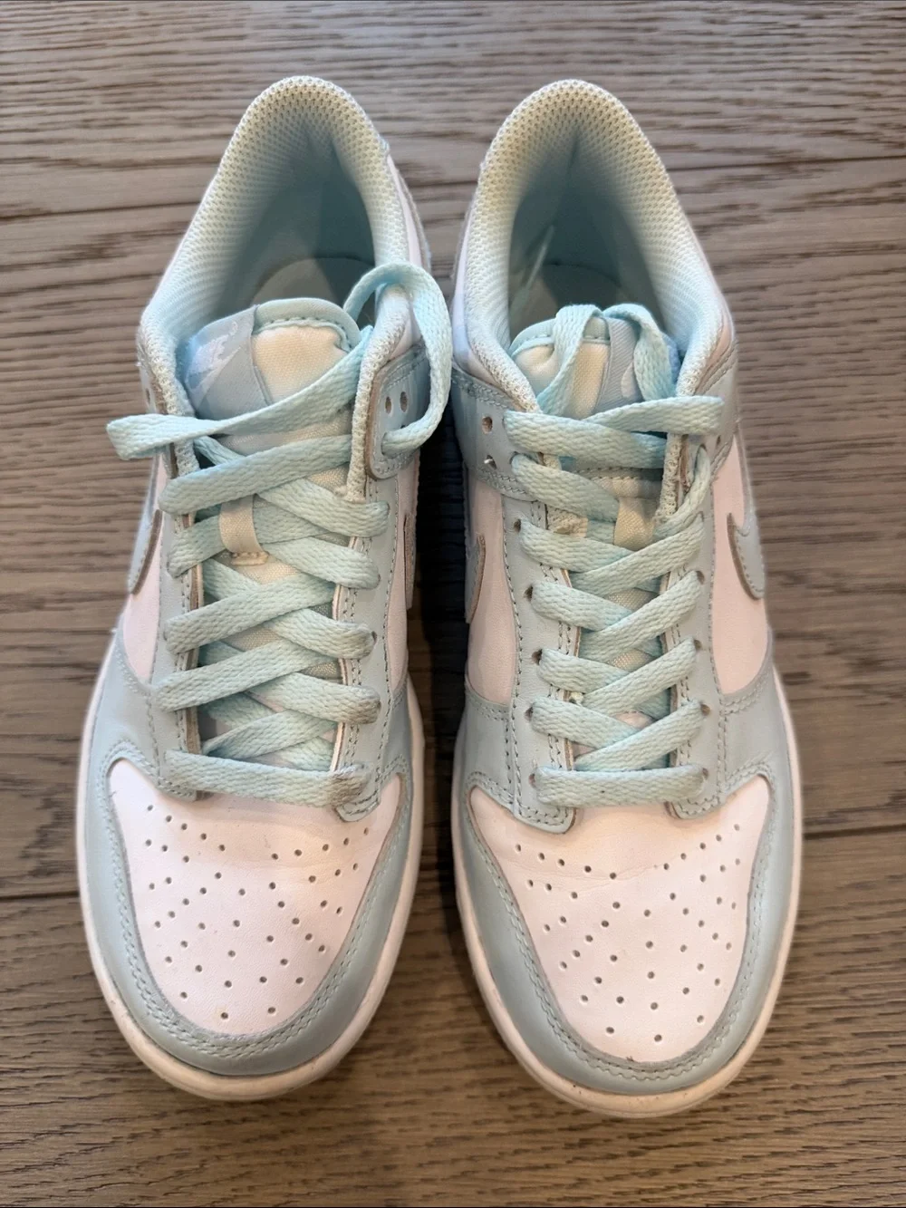 Nike Kids Low-Top Dunks Sneakers in Pale Blue and White